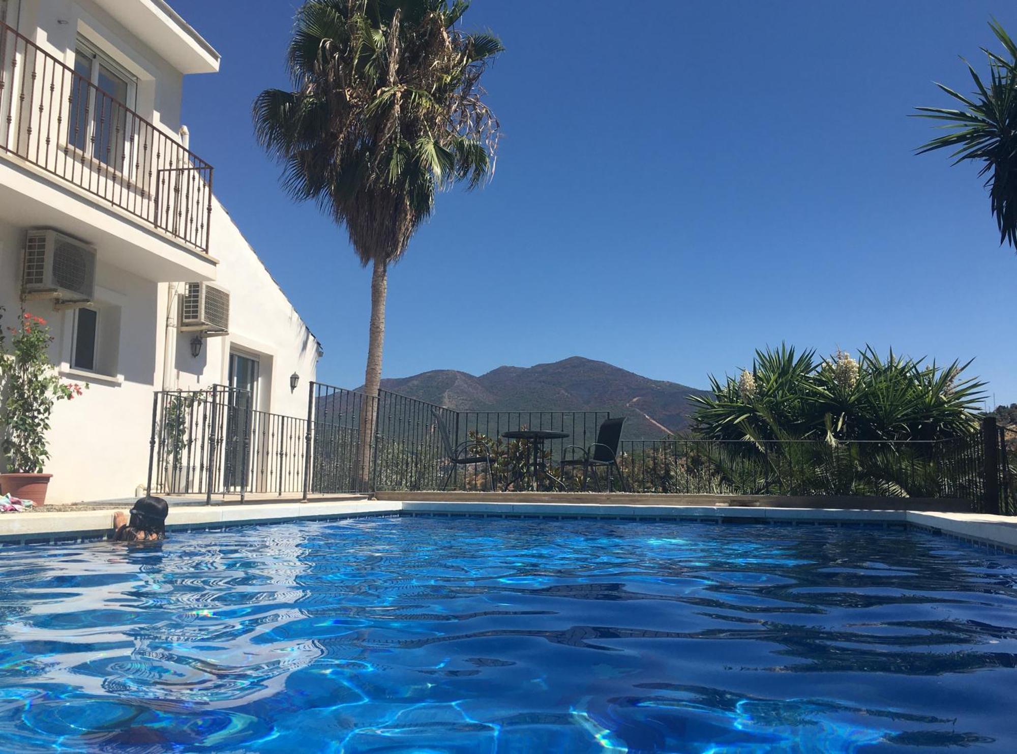 Penthouse Apartment, Cortijo Fruitful Hills Малага Экстерьер фото